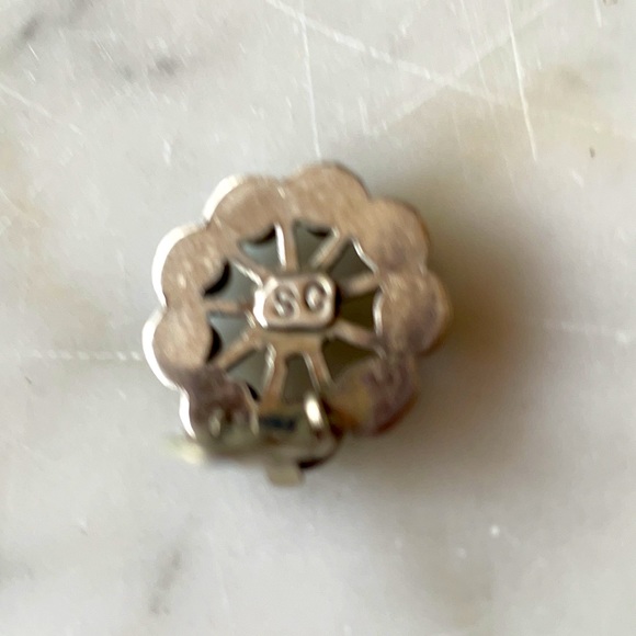 Vintage Zuni Native American Turquoise Flower Earrings - Picture 5 of 6